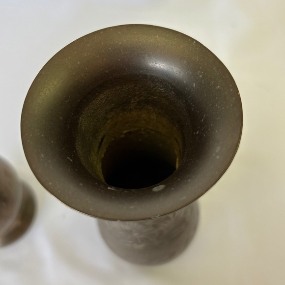 Vintage Etched Brass Bud Vases Pair Hand Engraved Floral Design 8 Inch Gold Tone - Picture 9 of 9